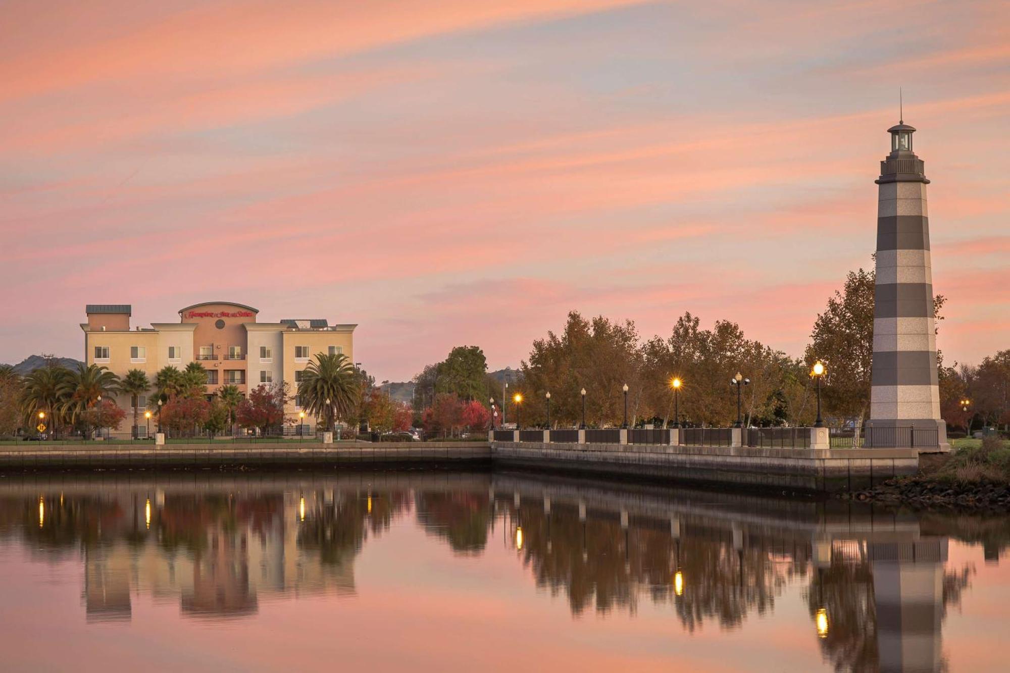 Hampton Inn & Suites Suisun City Waterfront Eksteriør bilde